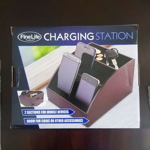 Charging station for cellphones